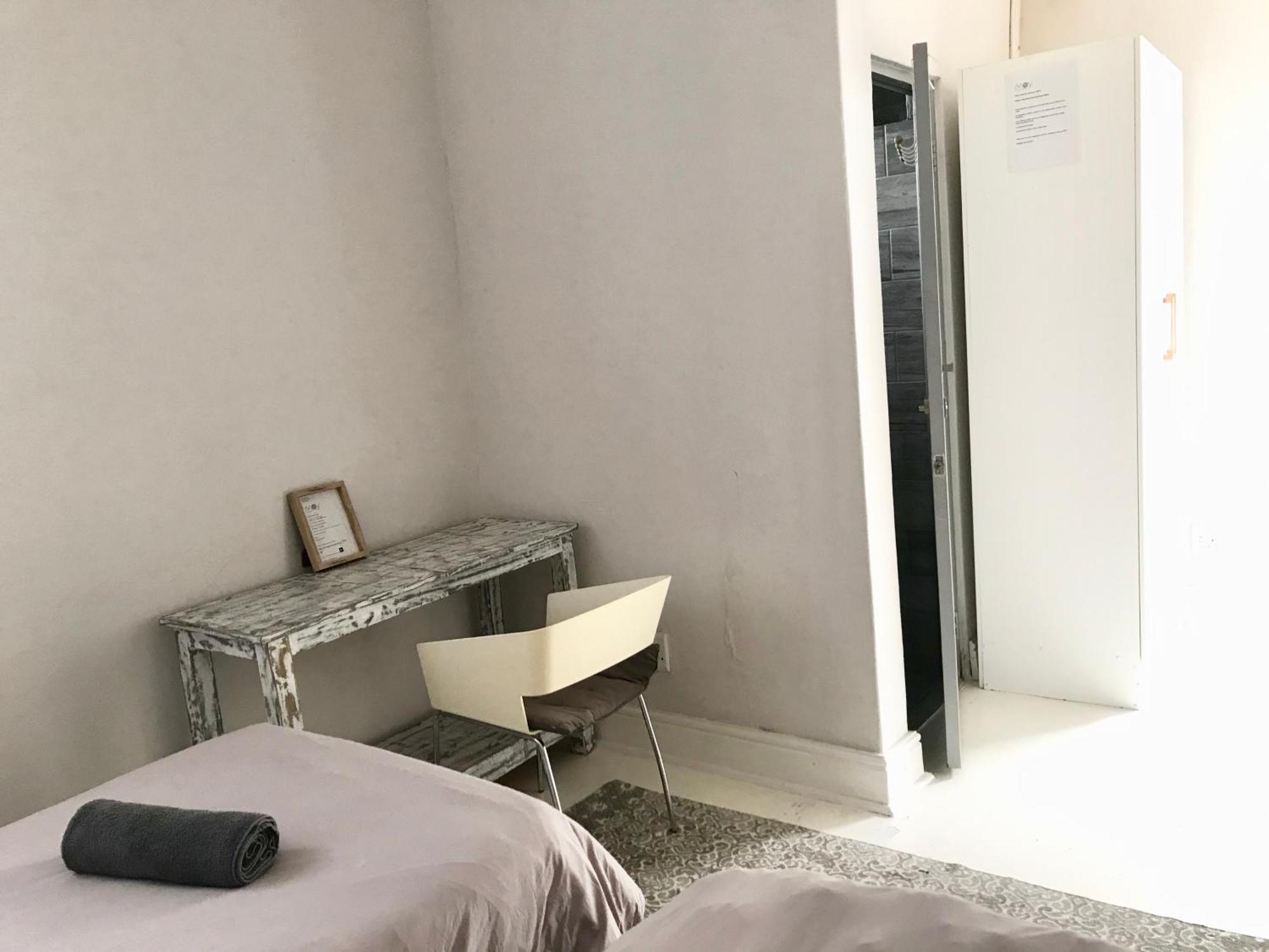 Moy & Backpackers Guest house