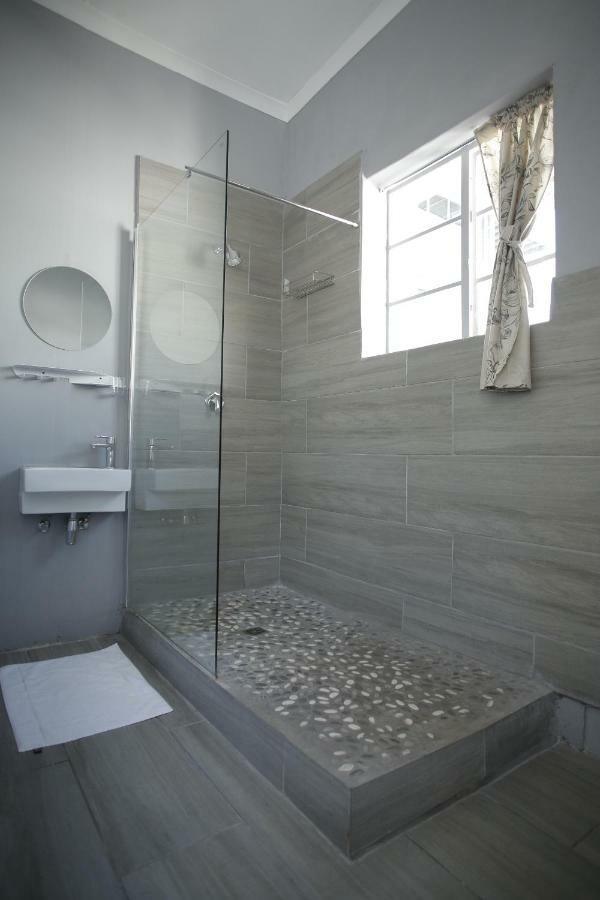 Guest house Moy & Backpackers Cape Town