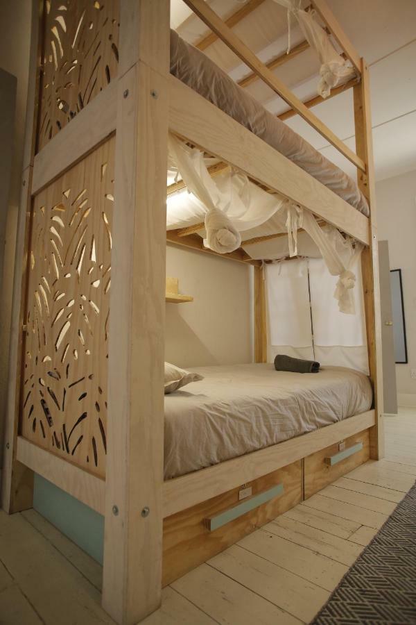 Moy & Backpackers Guest house 2*