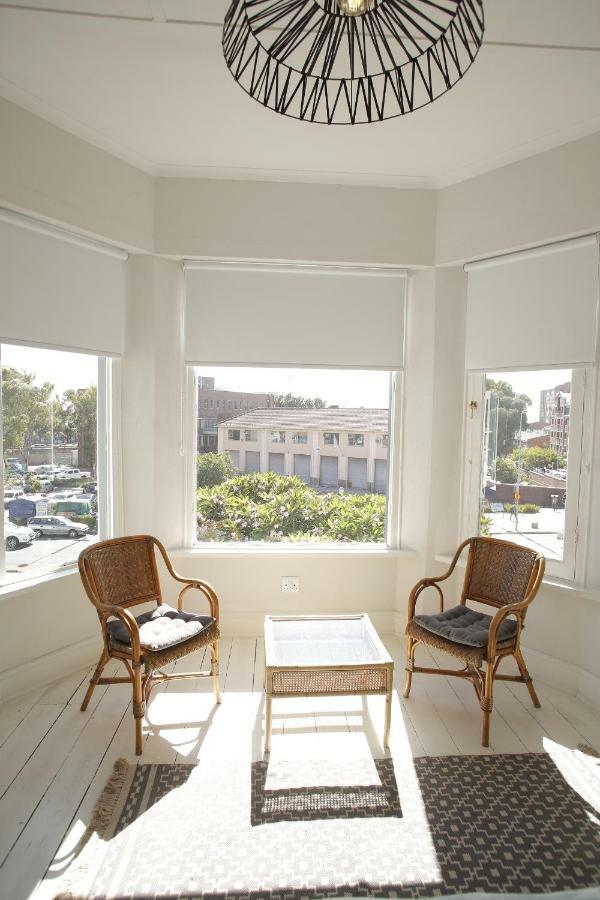 Moy & Backpackers Guest house 2*